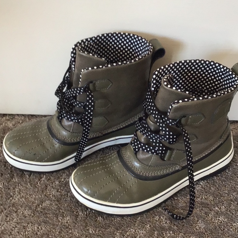 Sorel waterproof winter boot
